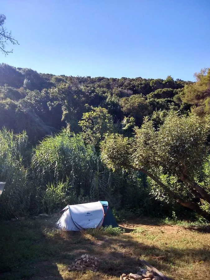 Hôtel Les Bambous, gamping gay et naturiste à Île du Levant 0*,