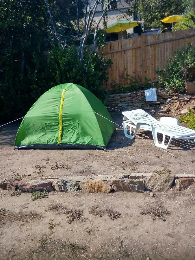 Camping Hôtel Les Bambous, gamping gay et naturiste à Île du Levant